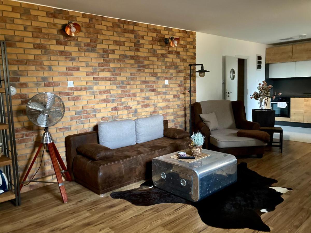 Underground Apartment Bratislava-Nivy Exterior foto