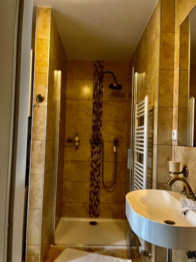 Underground Apartment Bratislava-Nivy Exterior foto
